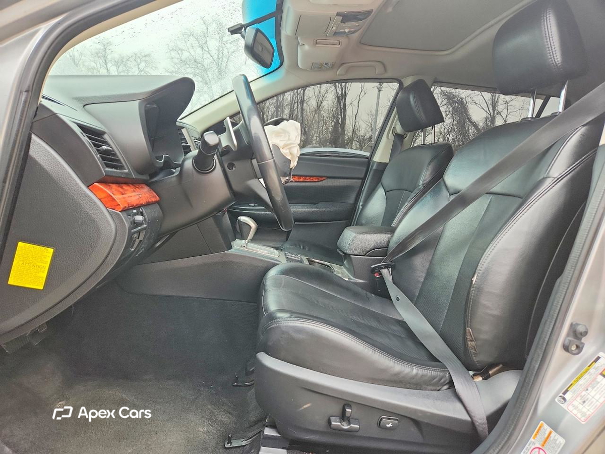 Subaru Outback 2011