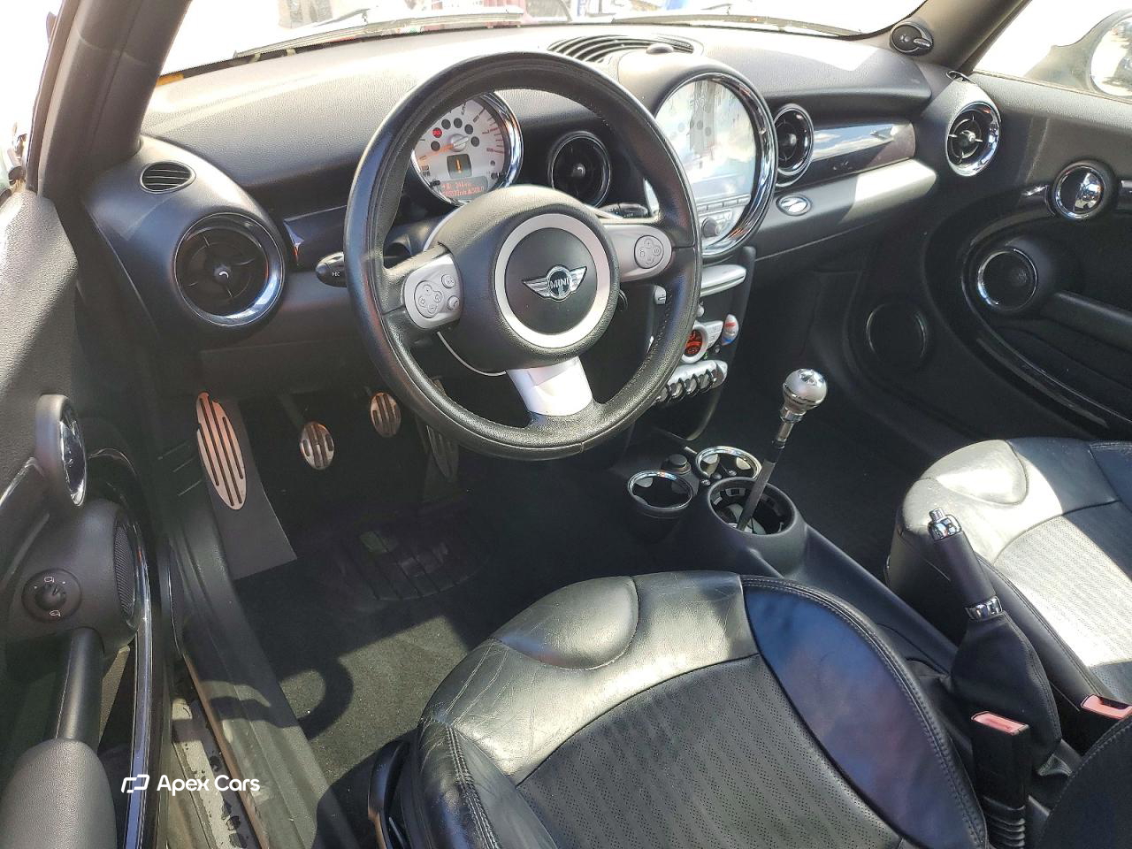 MINI Cooper 2010