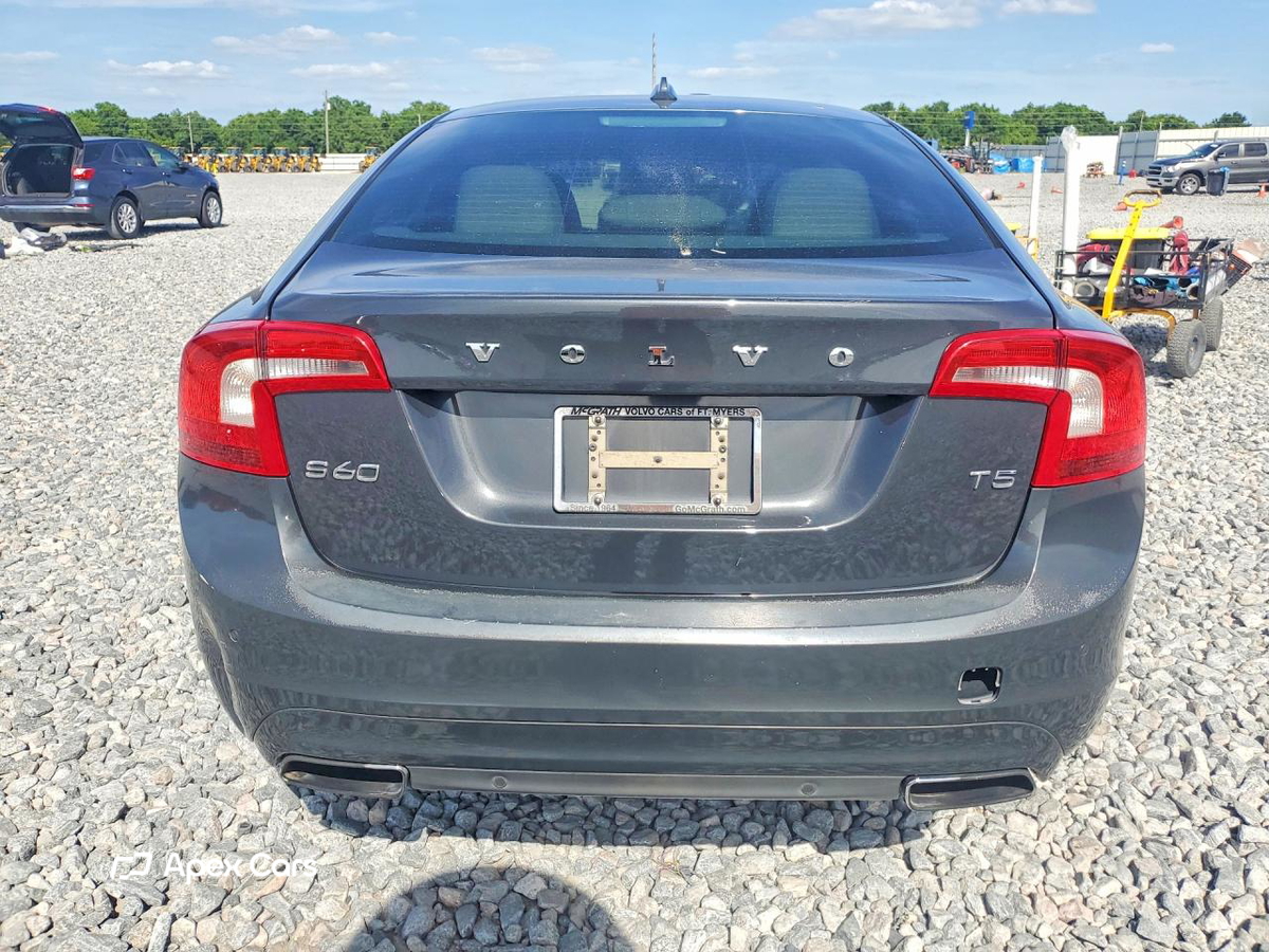 Volvo S60 2015