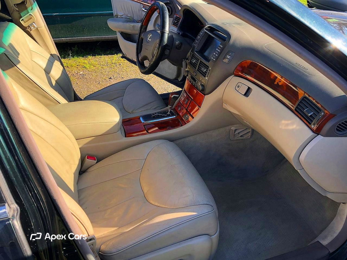 Lexus LS 2001
