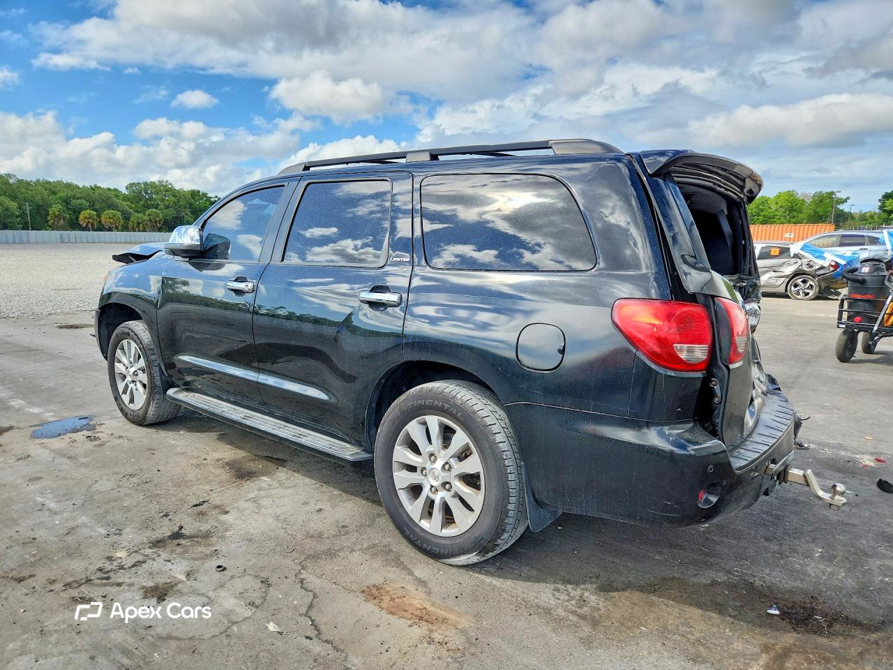 Toyota Sequoia 2011