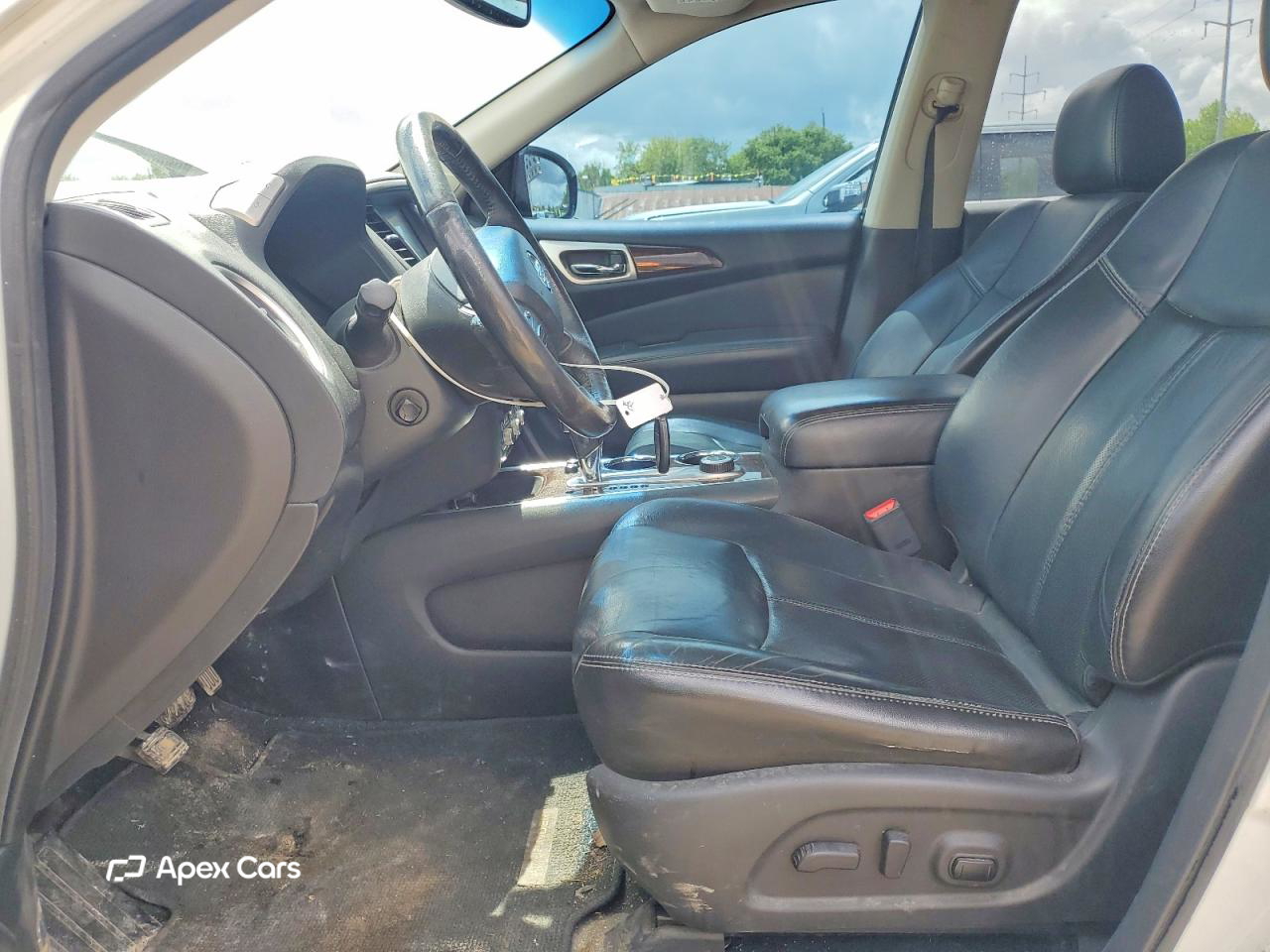 Nissan Pathfinder 2014
