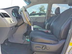 Toyota Sienna 2011