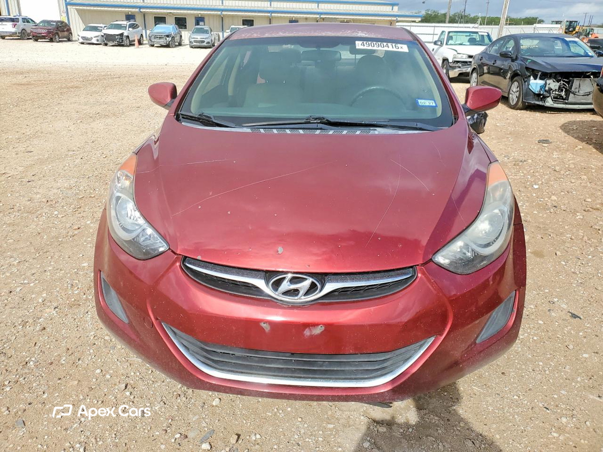 Hyundai Elantra 2013