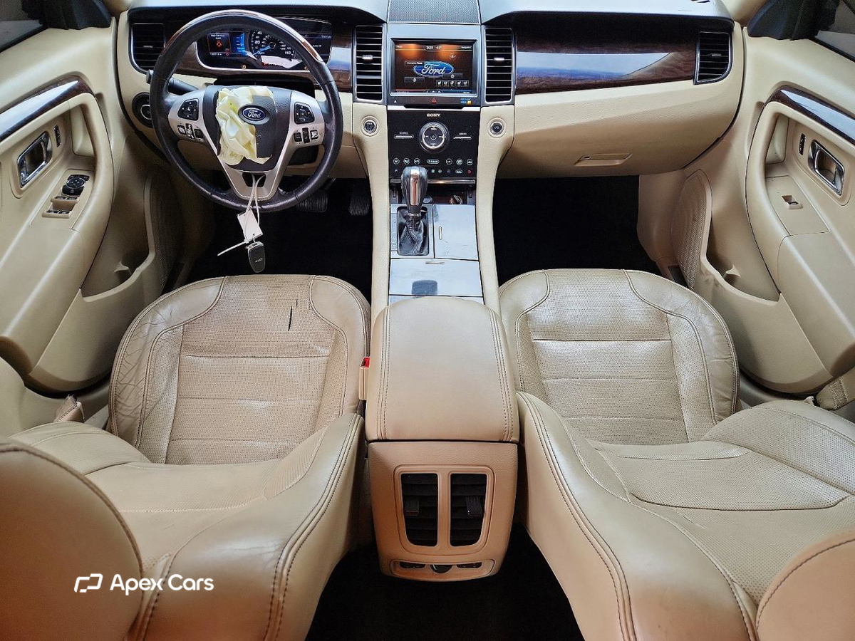 Ford Taurus 2015