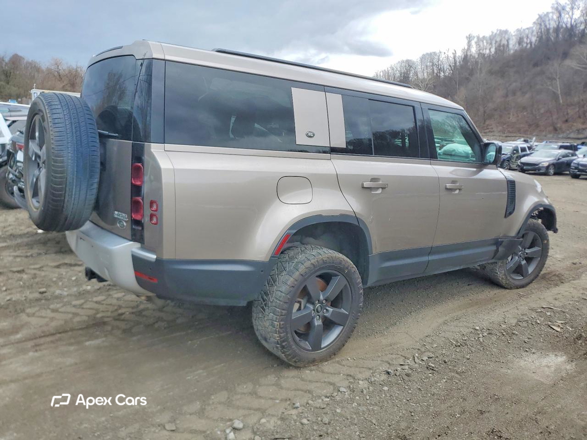 Land Rover Defender 2023