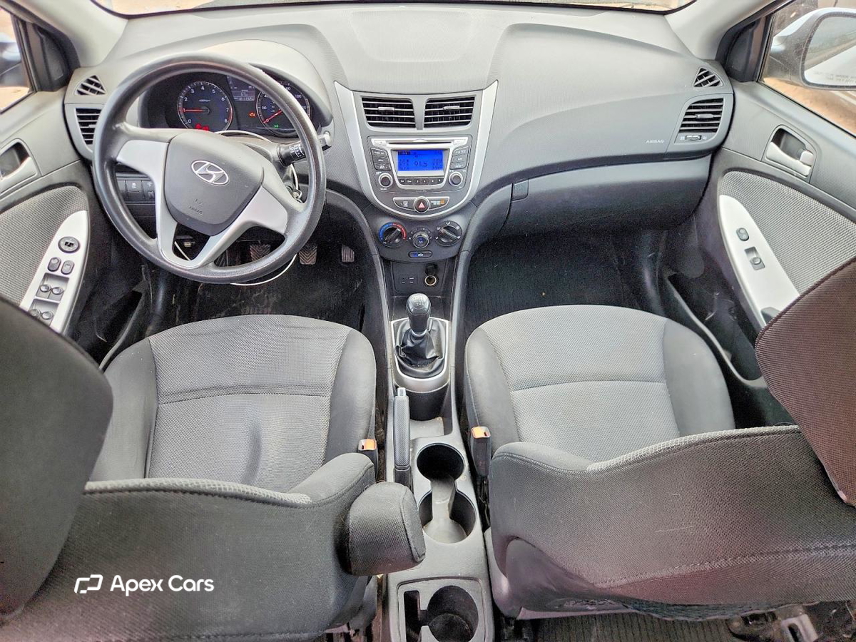 Hyundai Accent 2014