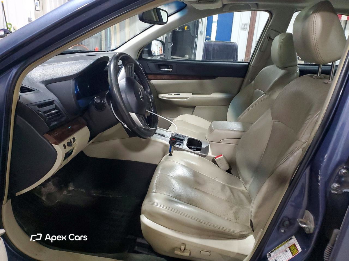 Subaru Legacy 2013