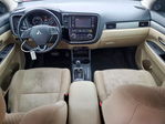 Mitsubishi Outlander 2016