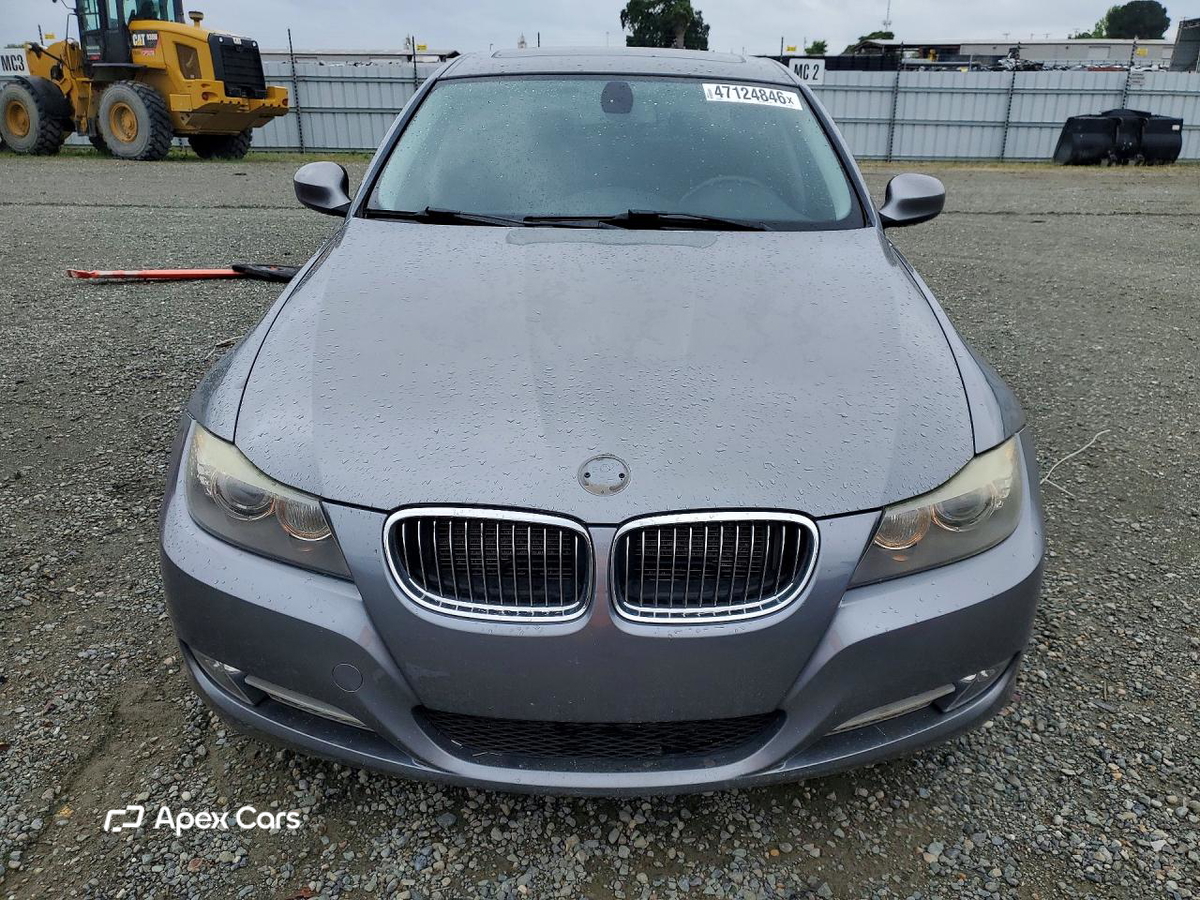BMW Series 3 2011