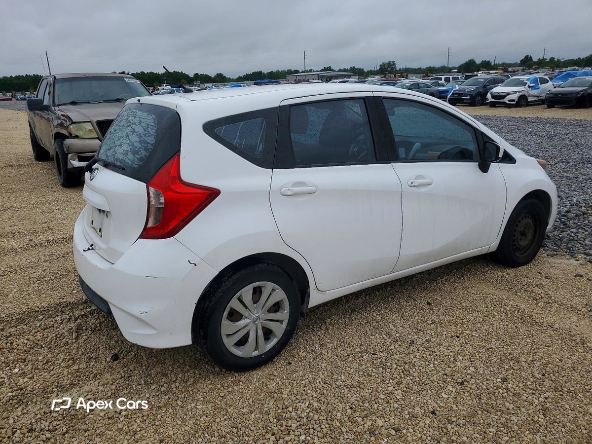 Nissan Versa 2018