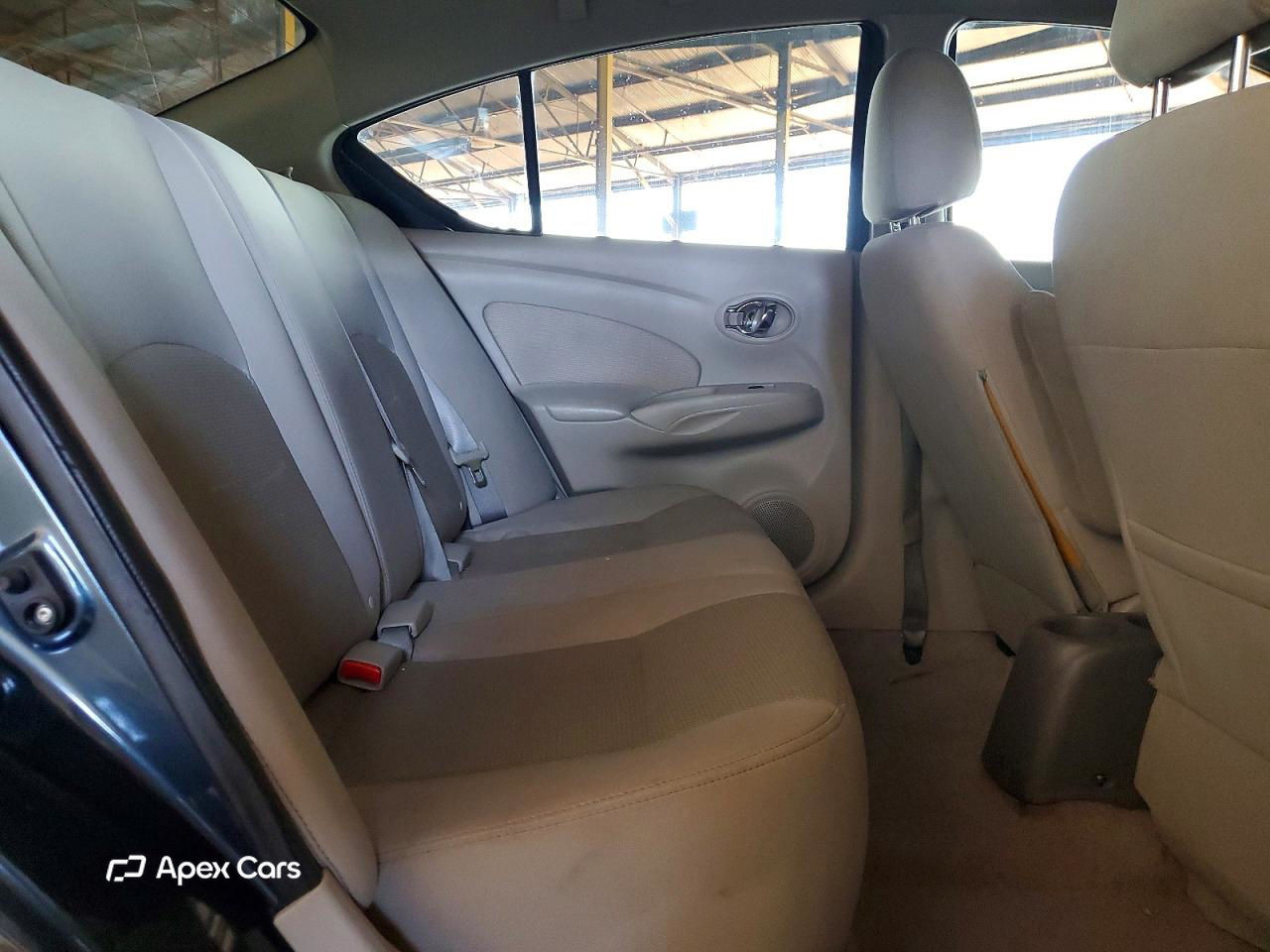Nissan Versa 2015