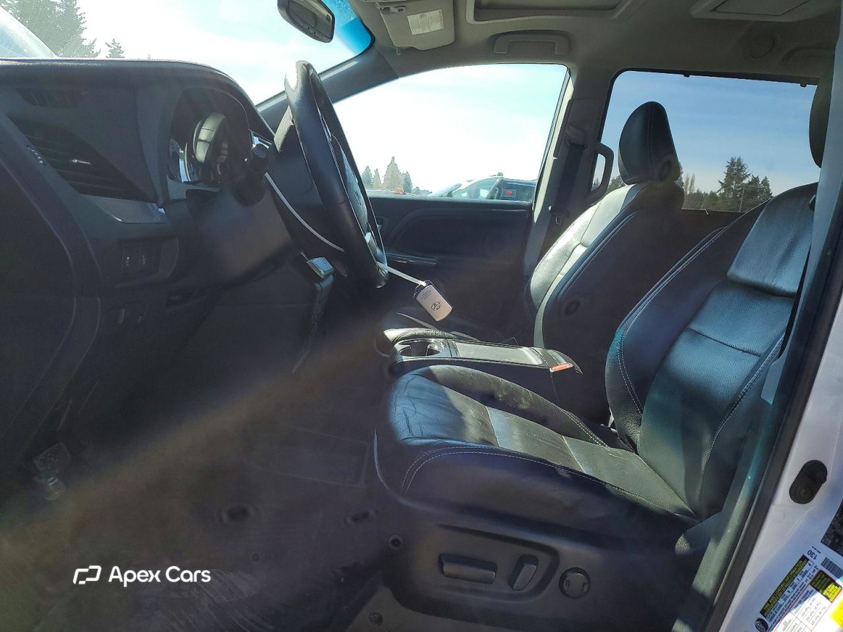 Toyota Sienna 2016