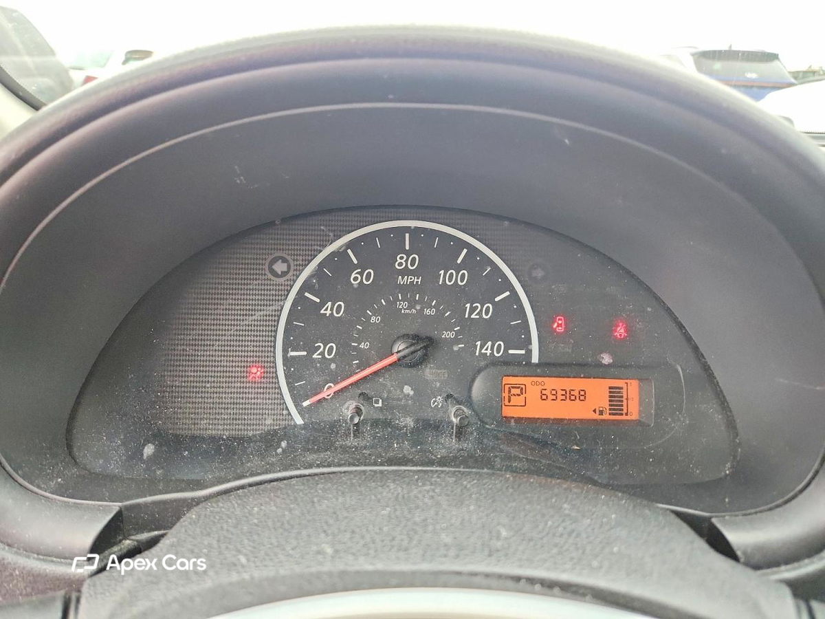 Nissan Versa 2012
