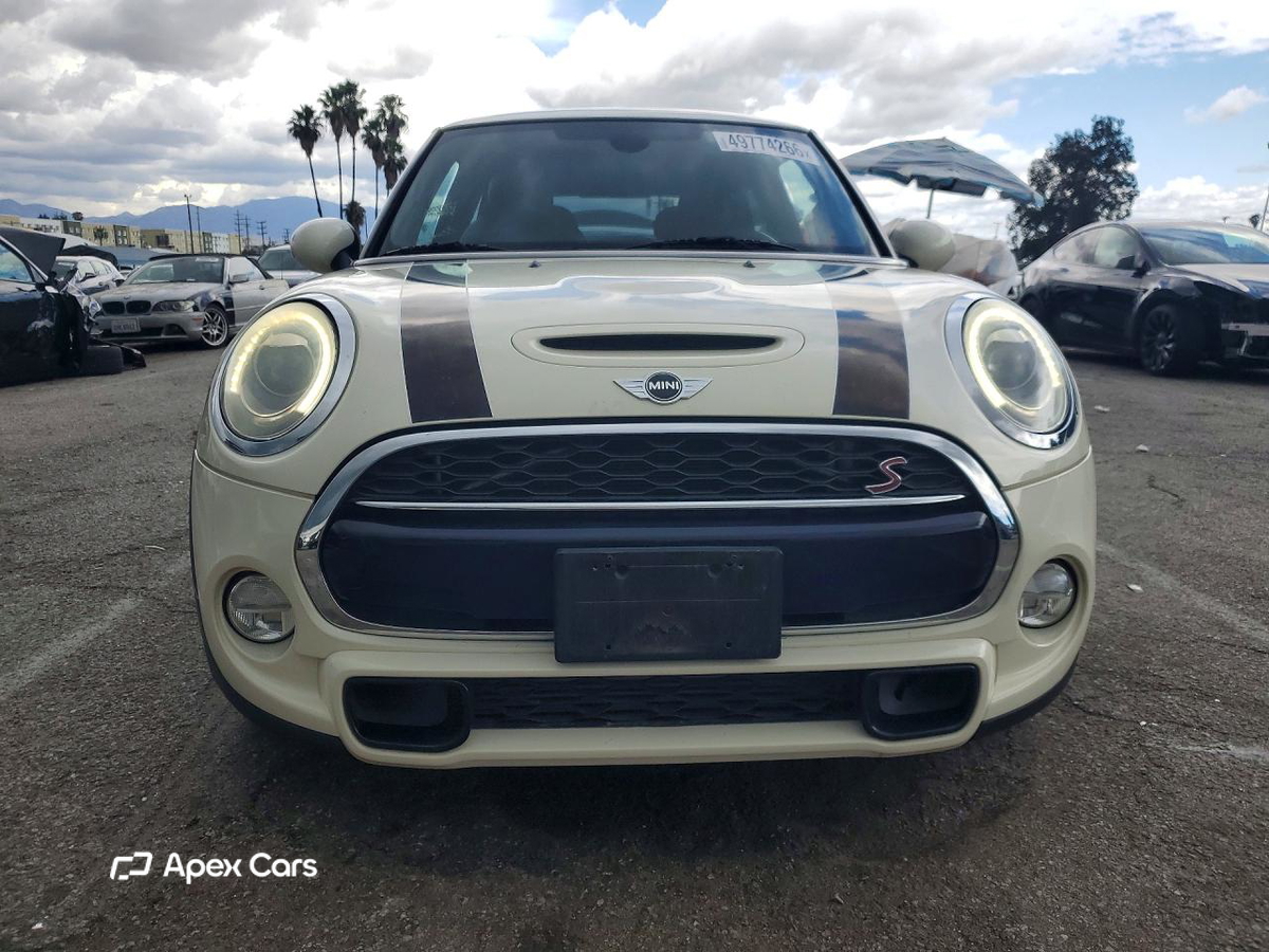 MINI Cooper 2015