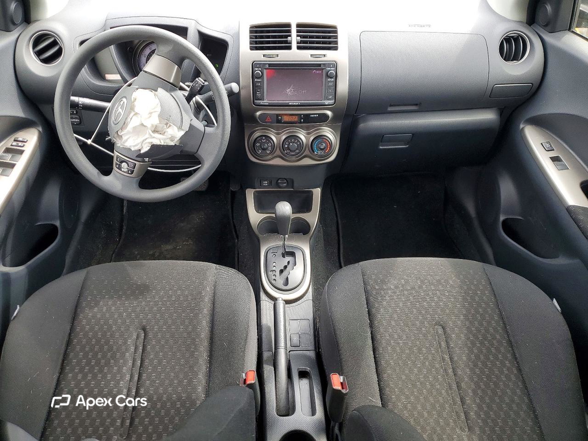 Scion xD 2013