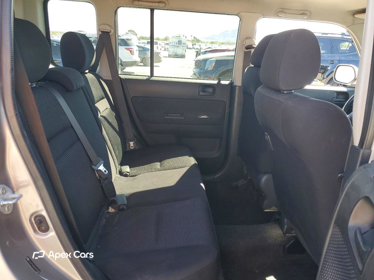 Scion xB 2005
