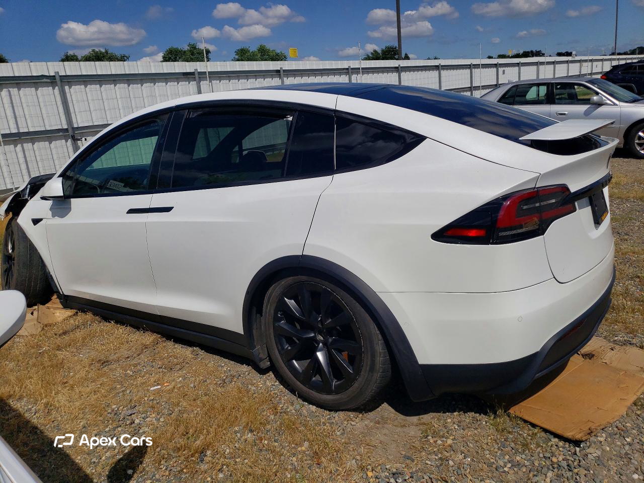 Tesla Model X 2022