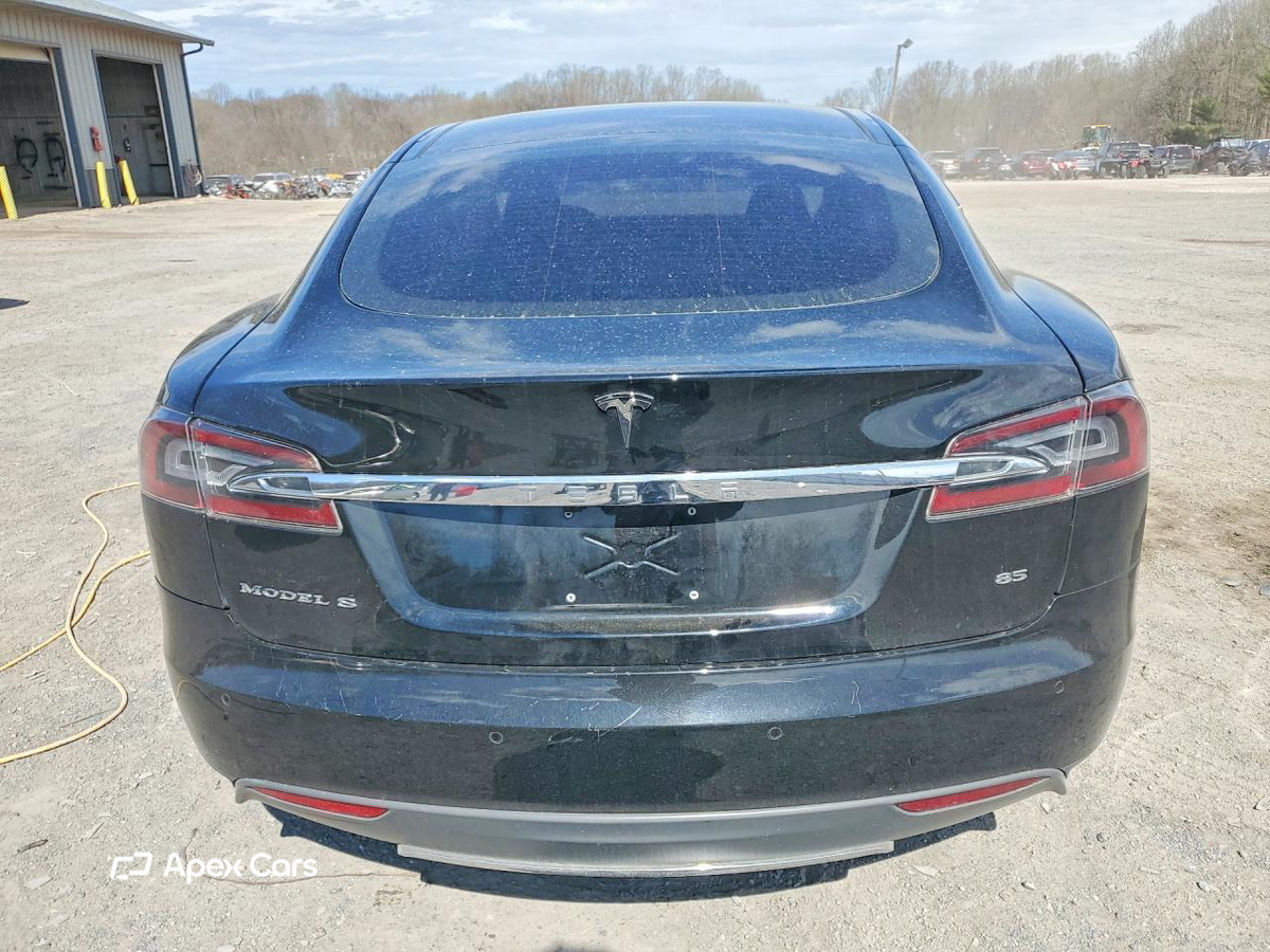 Tesla Model S 2014