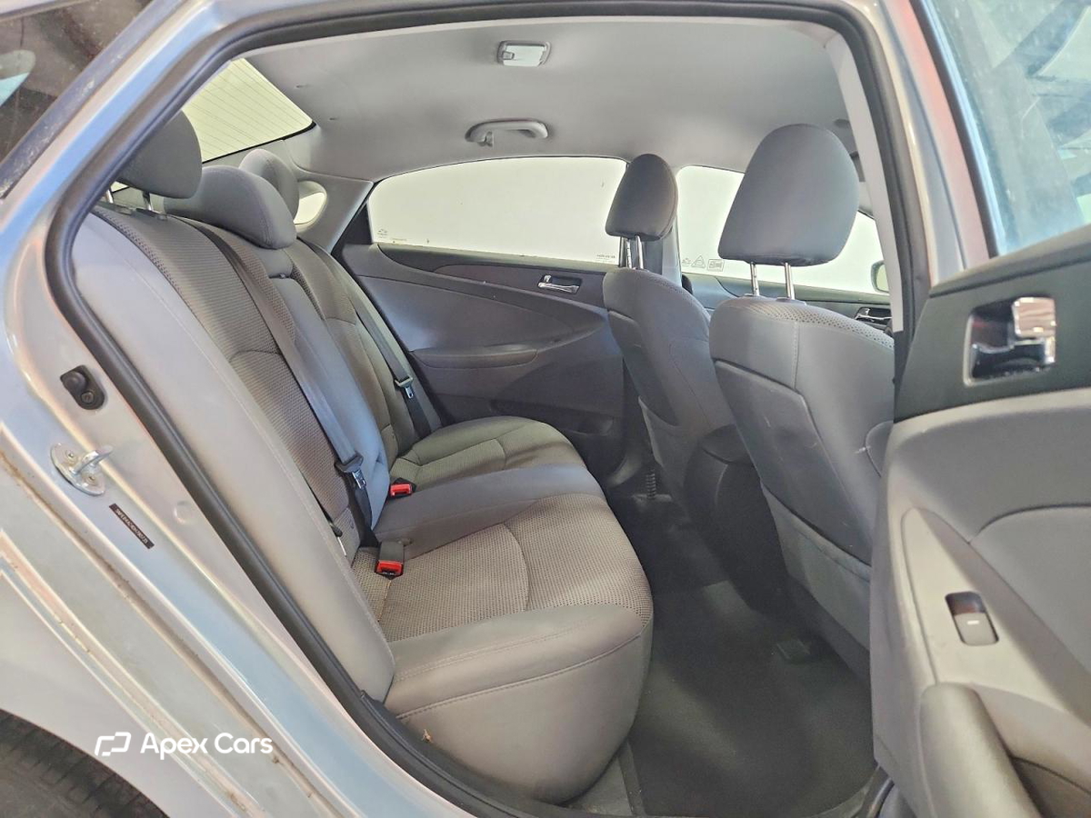 Hyundai Sonata 2013