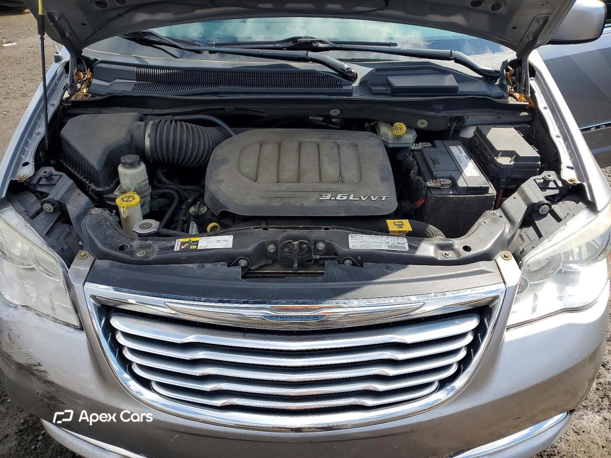 Chrysler Voyager 2013