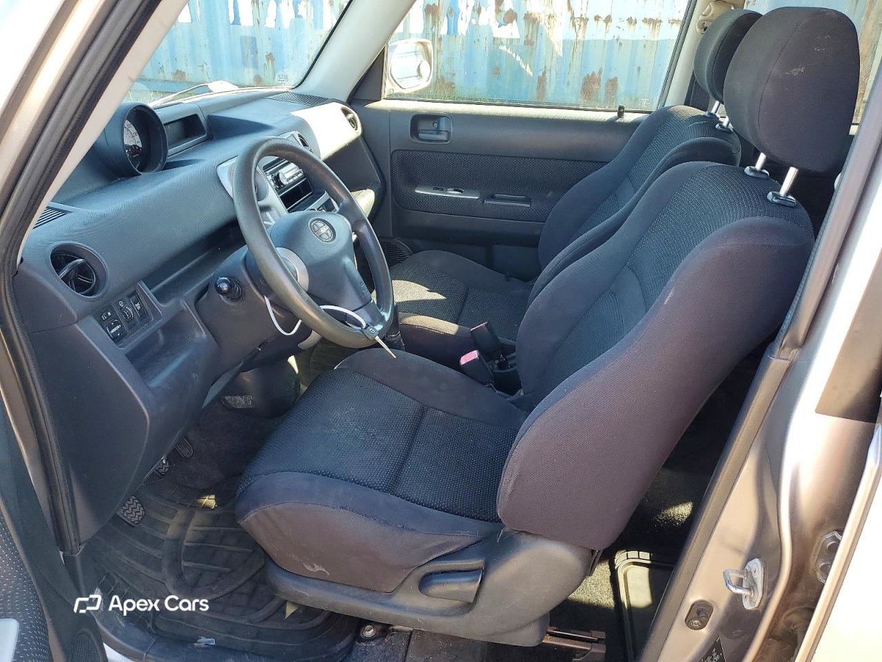 Toyota  2005