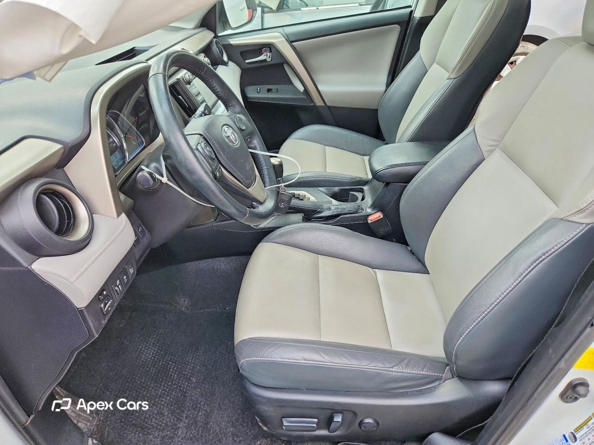 Toyota RAV 4 2015