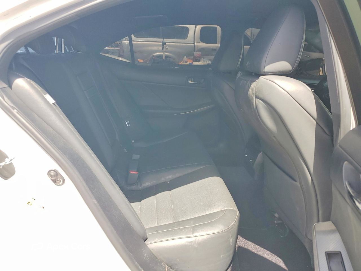 Lexus IS 2014