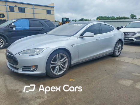 Tesla Model S 2013 - Image 1 of 12