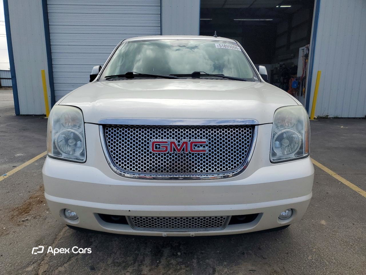 GMC Yukon 2011