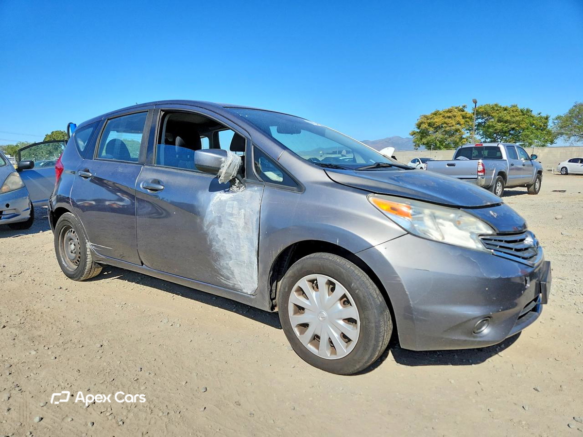Nissan Versa 2016