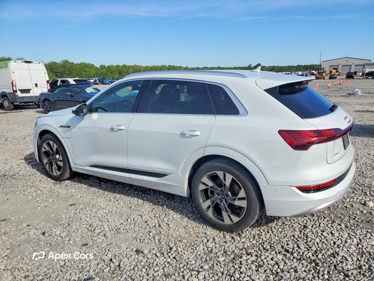 Audi e-tron 2022
