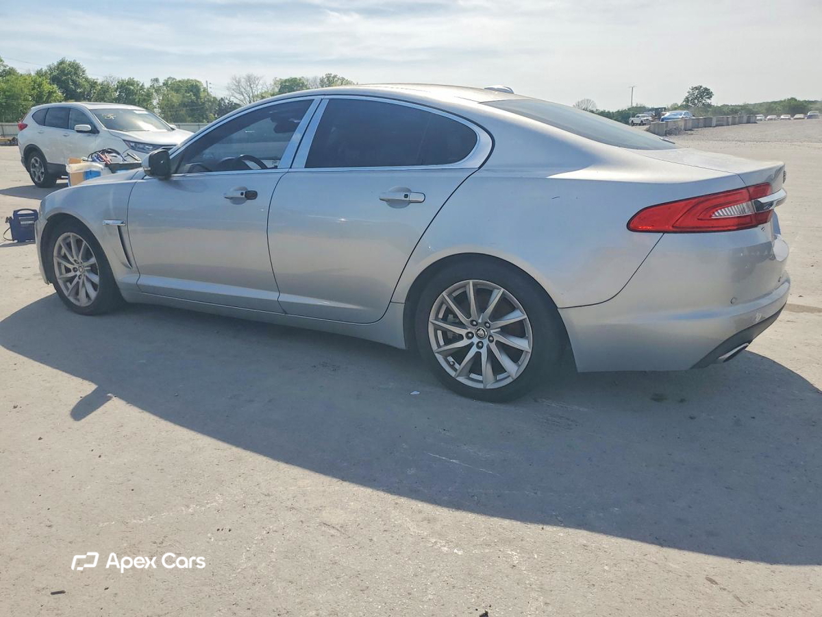 Jaguar XF 2012