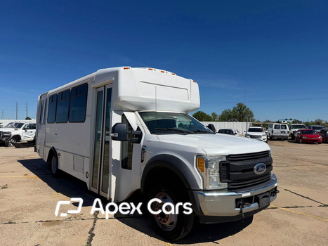 2017 Ford F550 - Zdjęcie 1 z 5