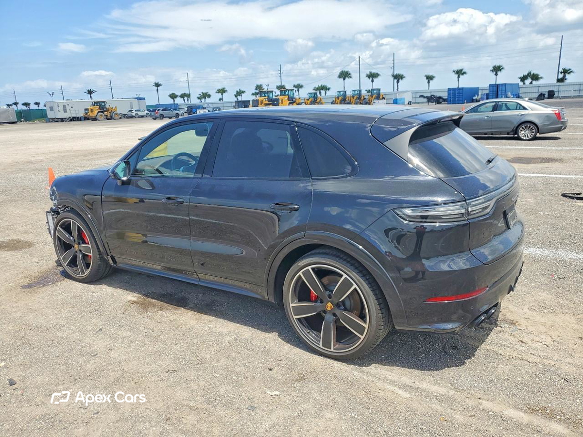 Porsche Cayenne 2021