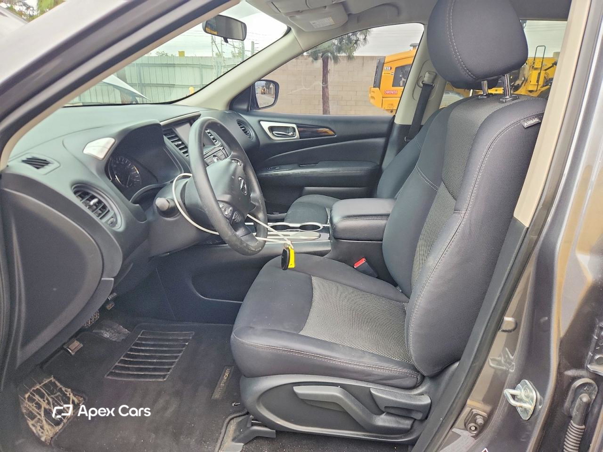 Nissan Pathfinder 2018