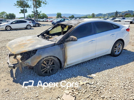 Hyundai Sonata 2015 - Image 1 of 9