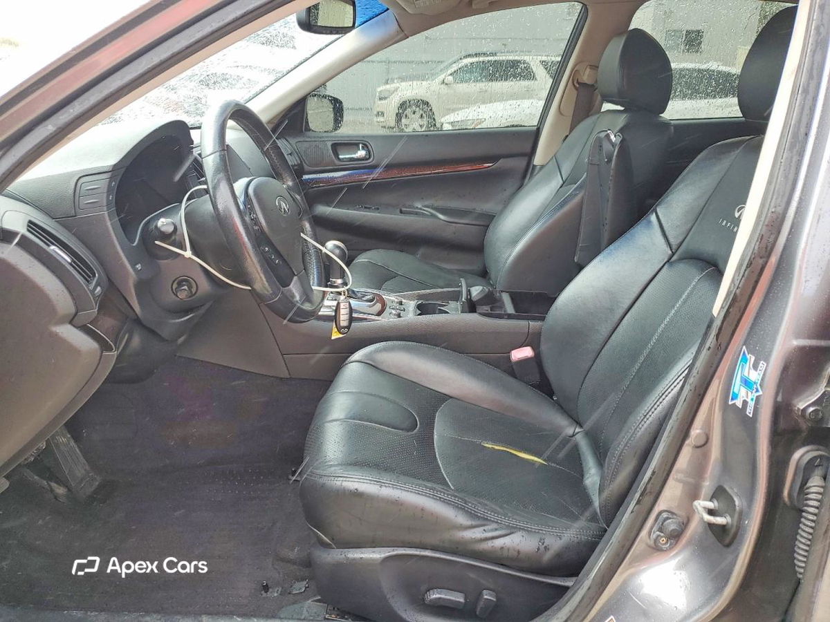 Infiniti G 2013