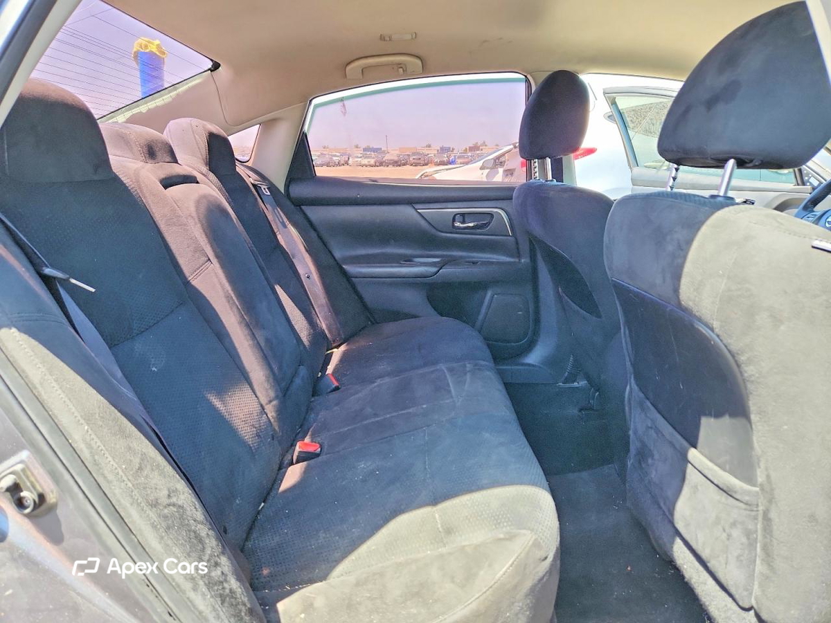 Nissan Altima 2015
