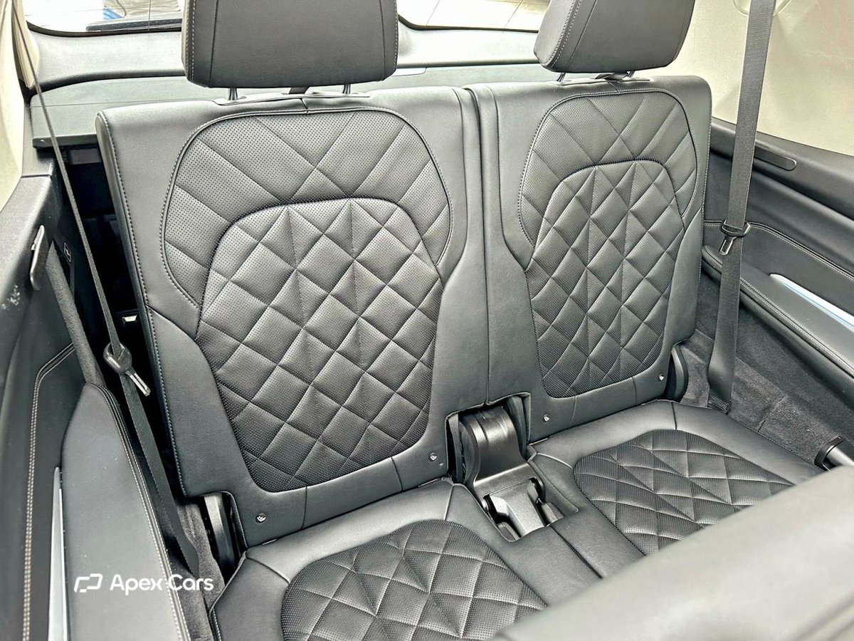 BMW X7 2024