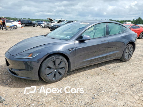 Tesla Model 3 2025 - Image 1 of 13
