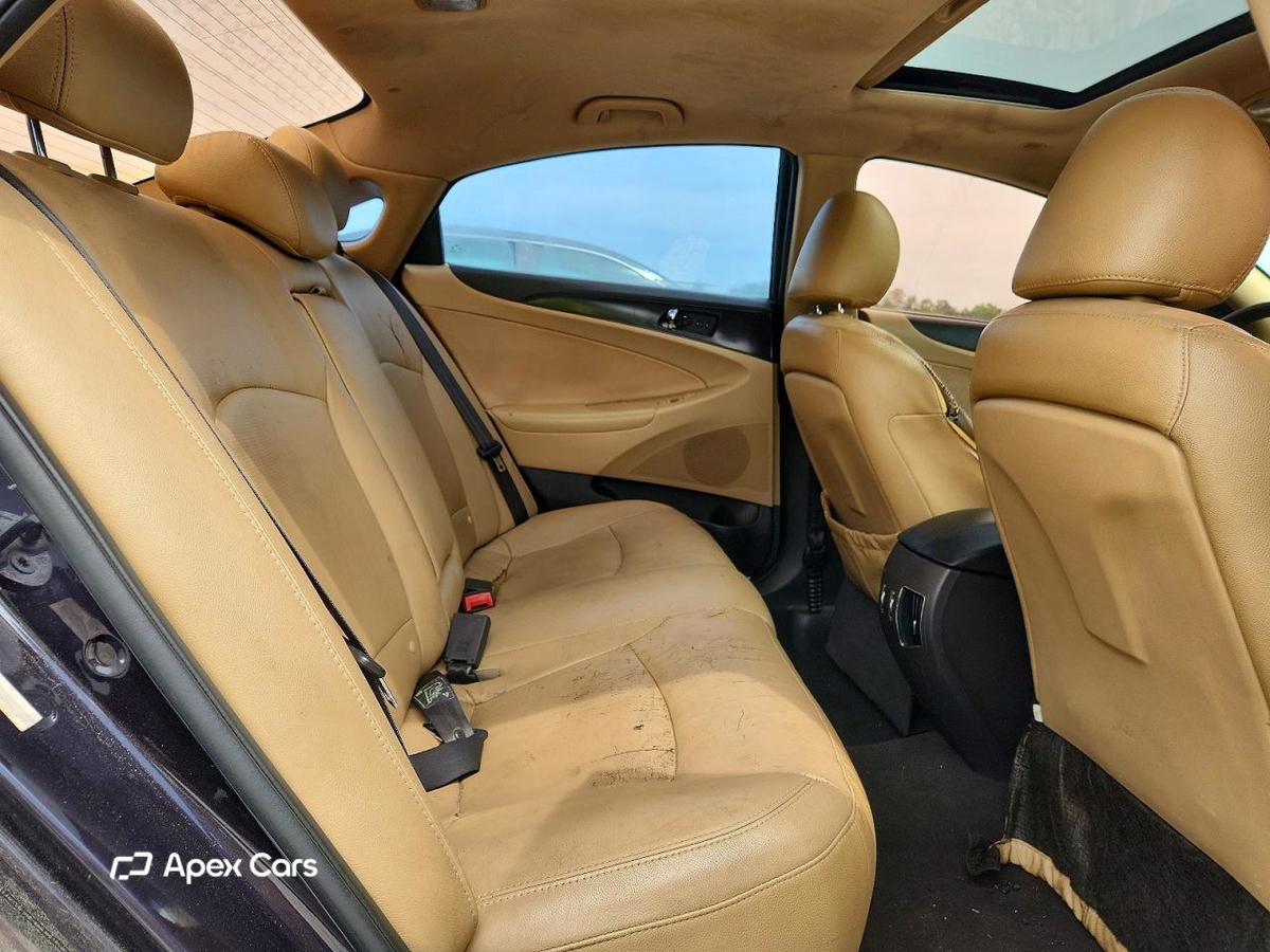 Hyundai Sonata 2011