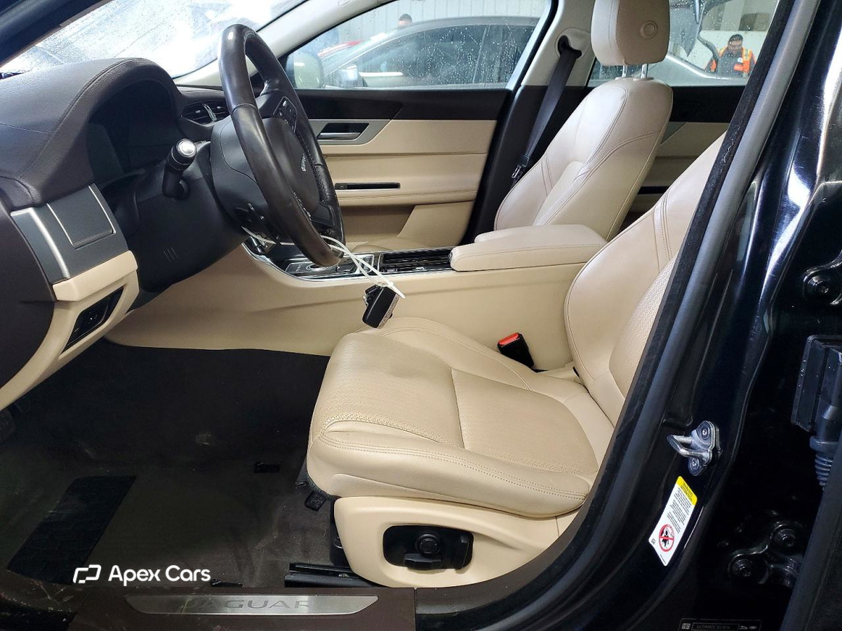 Jaguar XF 2016