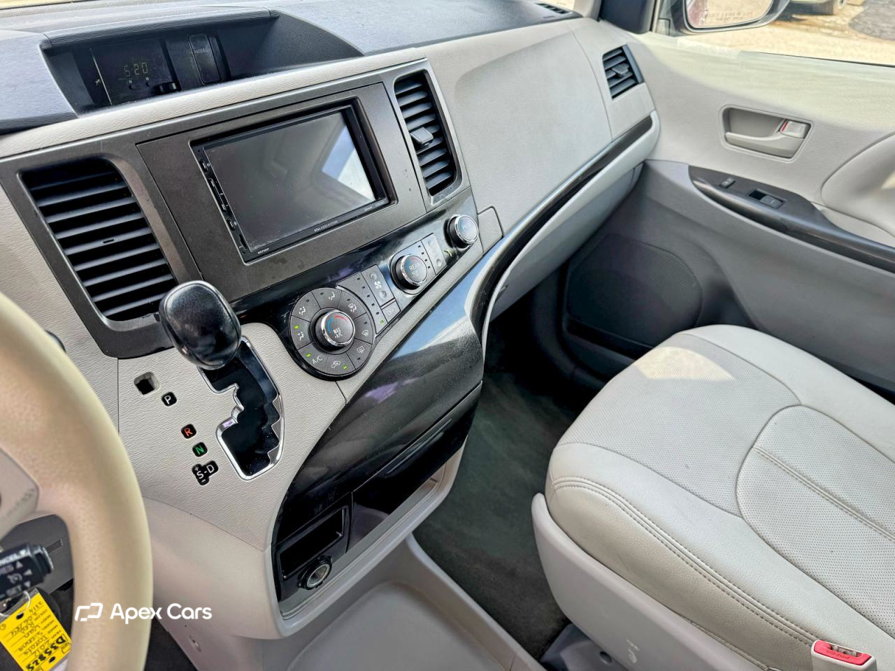 Toyota Sienna 2012
