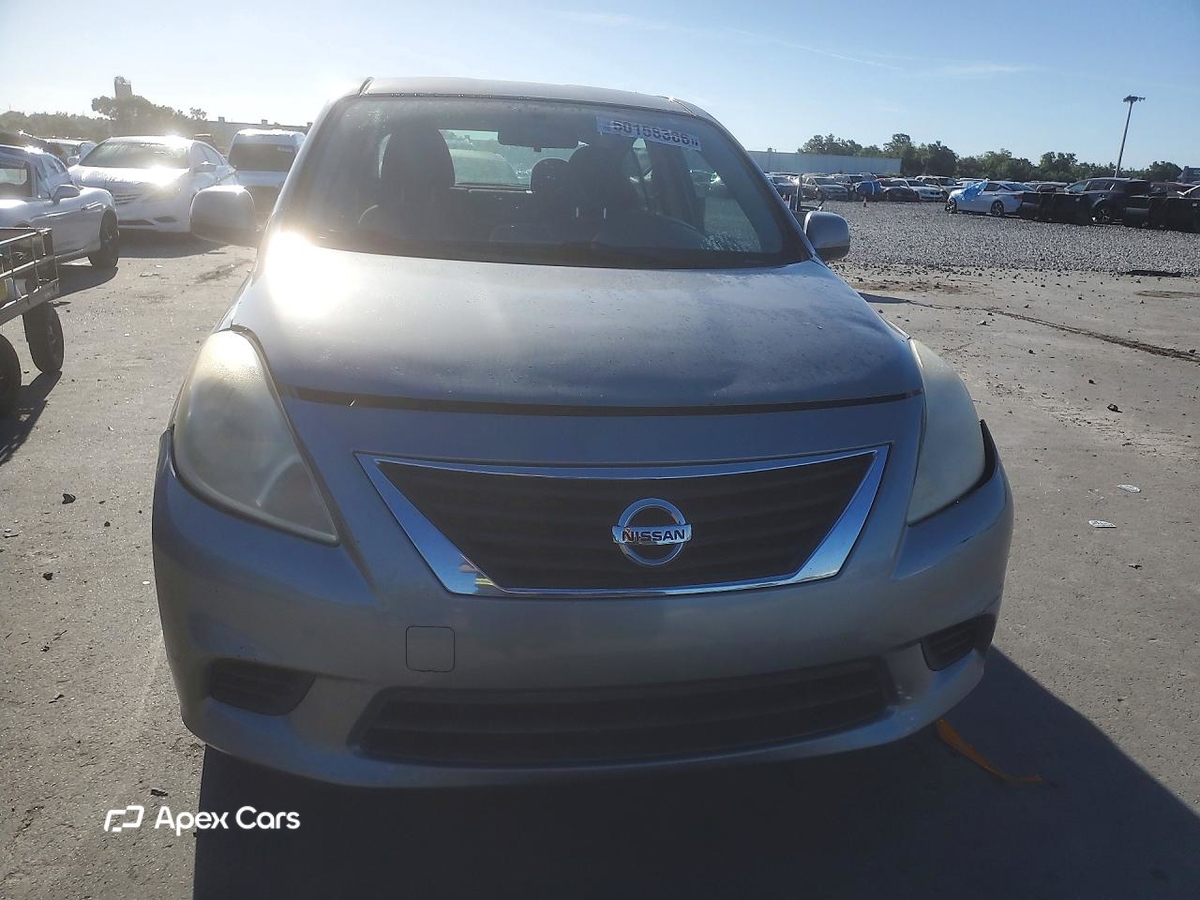 Nissan Versa 2014