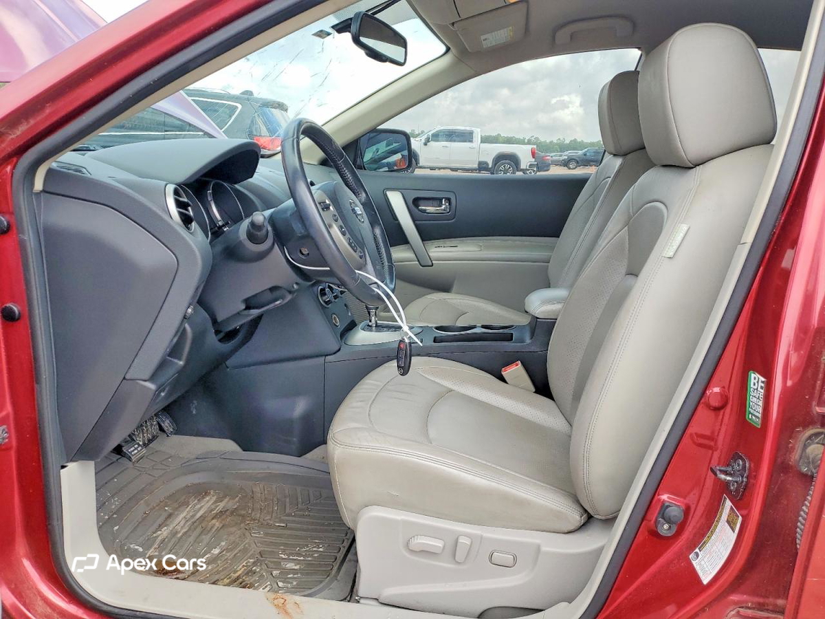 Nissan Rogue 2010