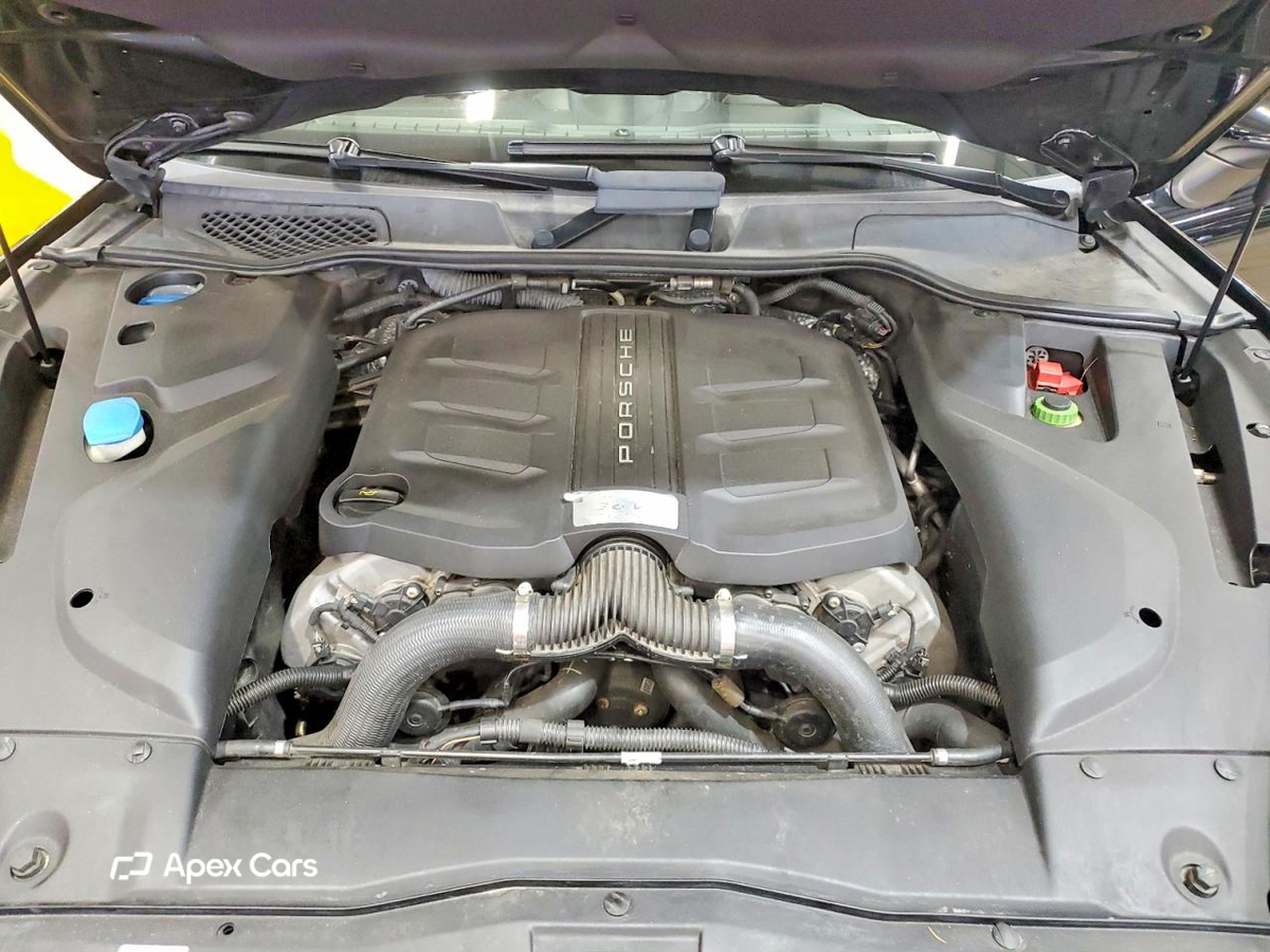 Porsche Cayenne 2016