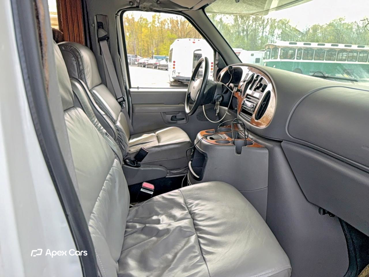 Ford Econoline 2002