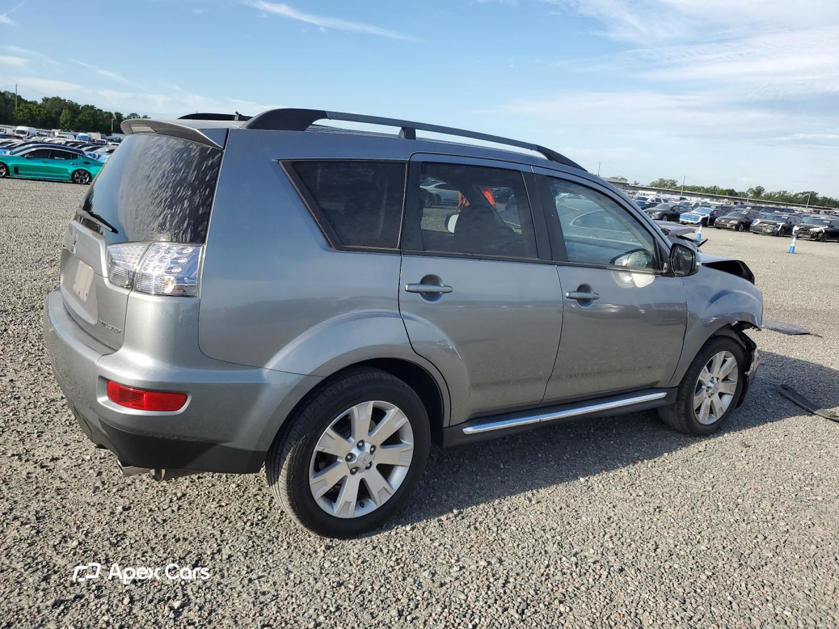 Mitsubishi Outlander 2013