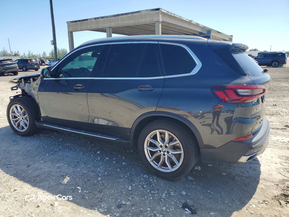 BMW X5 2021